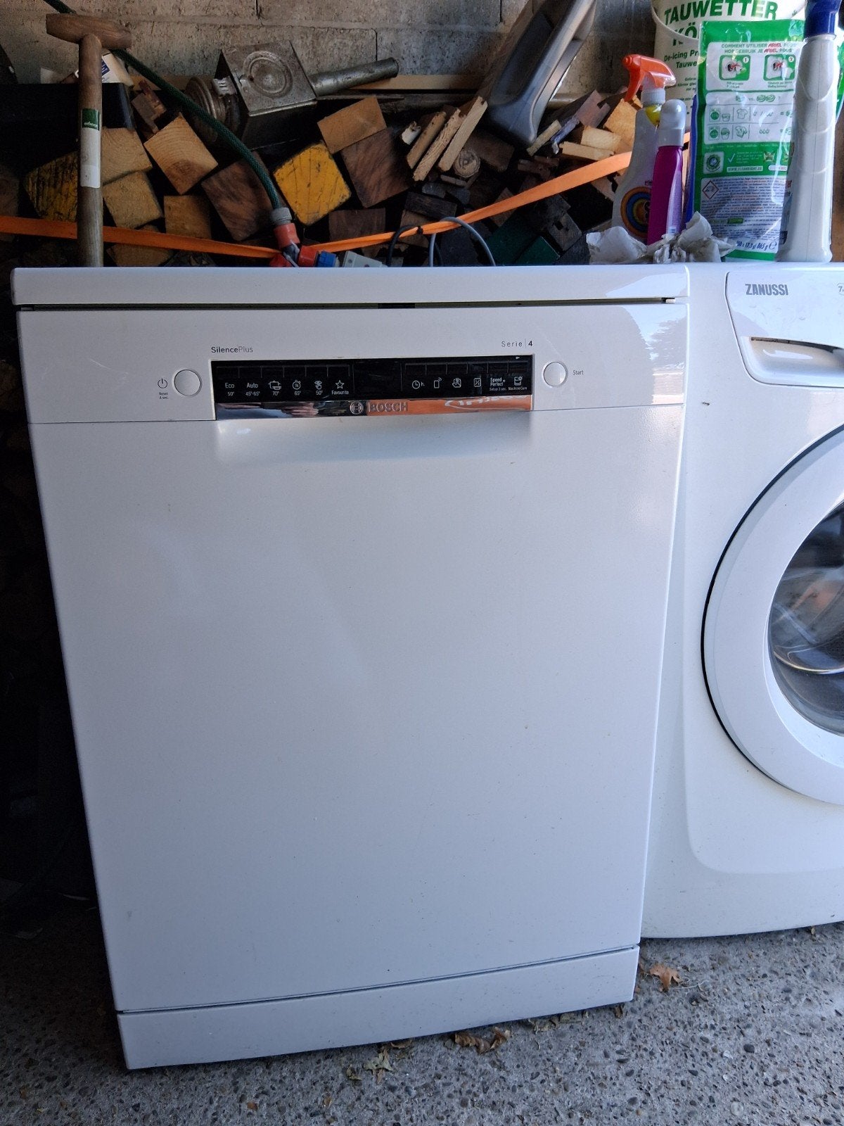 Bosch Serie 4 SilencePlus Vrijstaande Vaatwasser, Witgoed en Apparatuur, Vaatwasmachines, Ophalen, Gebruikt, Minder dan 85 cm