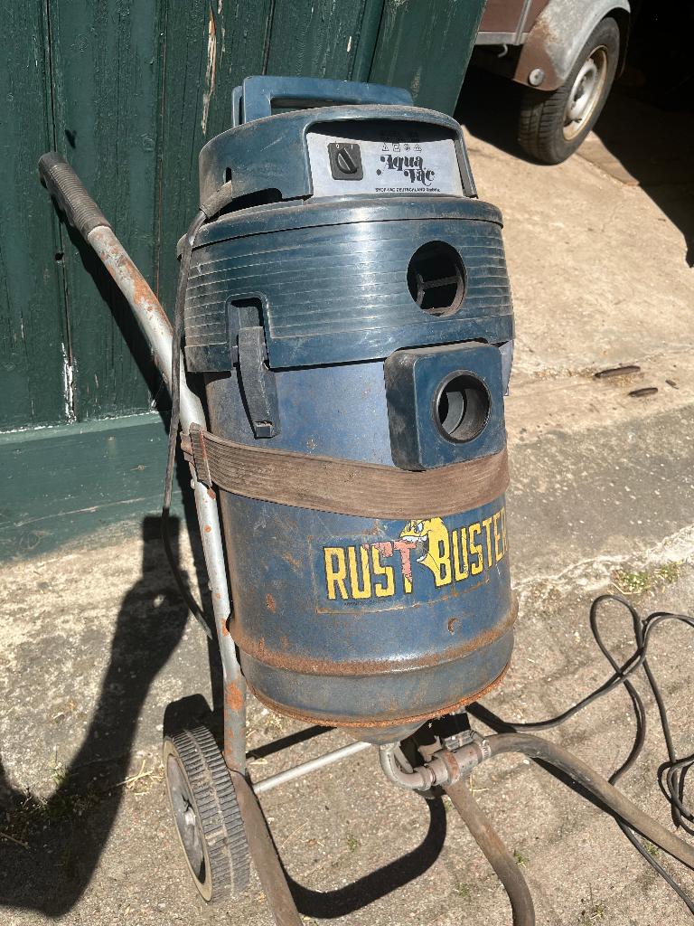 Straalketel  Rust Buster met afzuigfunctie en staalgrit, Ophalen, Gebruikt, Overige typen