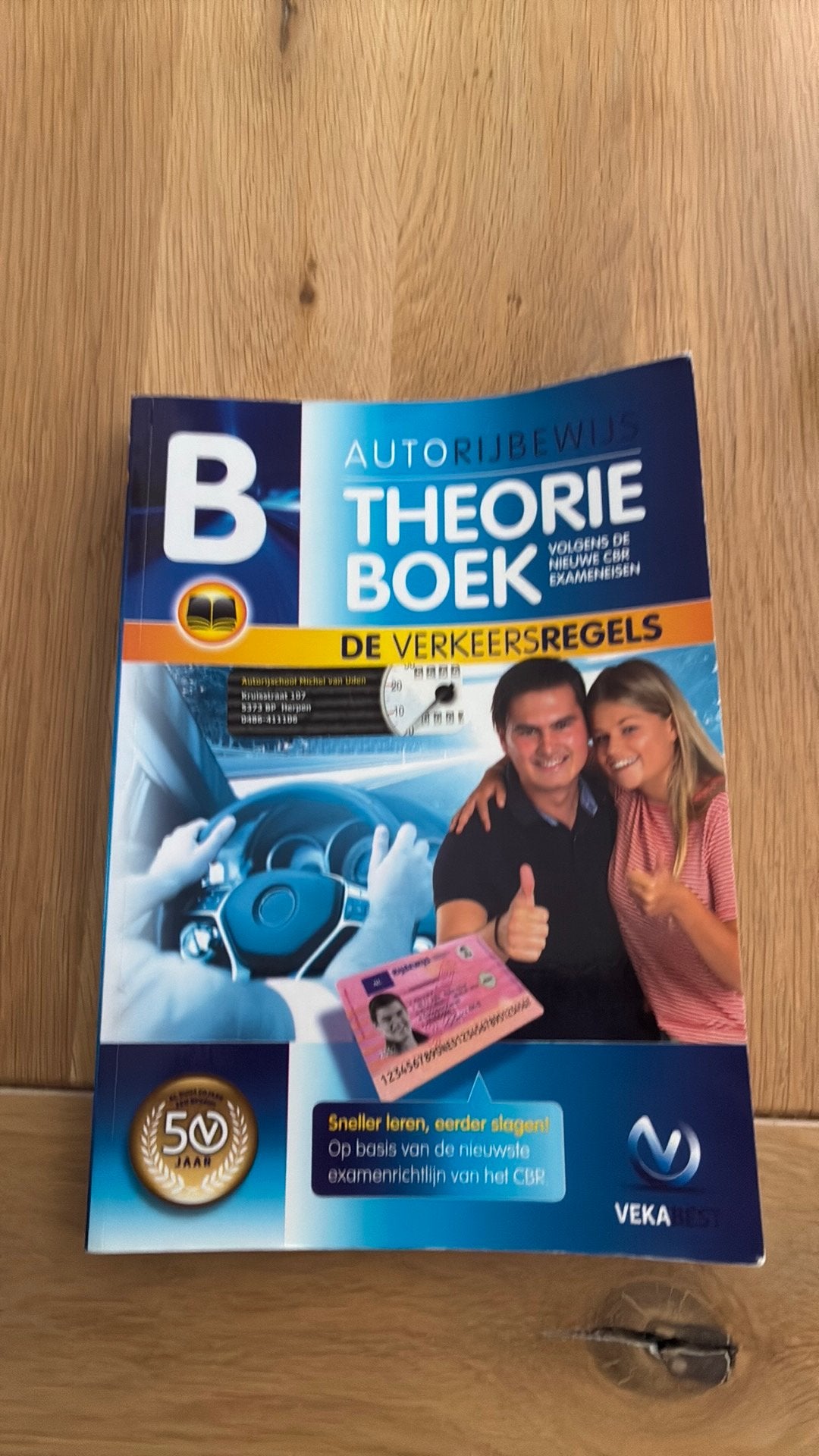 Theorieboek B Auto + usb stick, Boeken, Auto's | Boeken, Ophalen of Verzenden, Nieuw, Algemeen