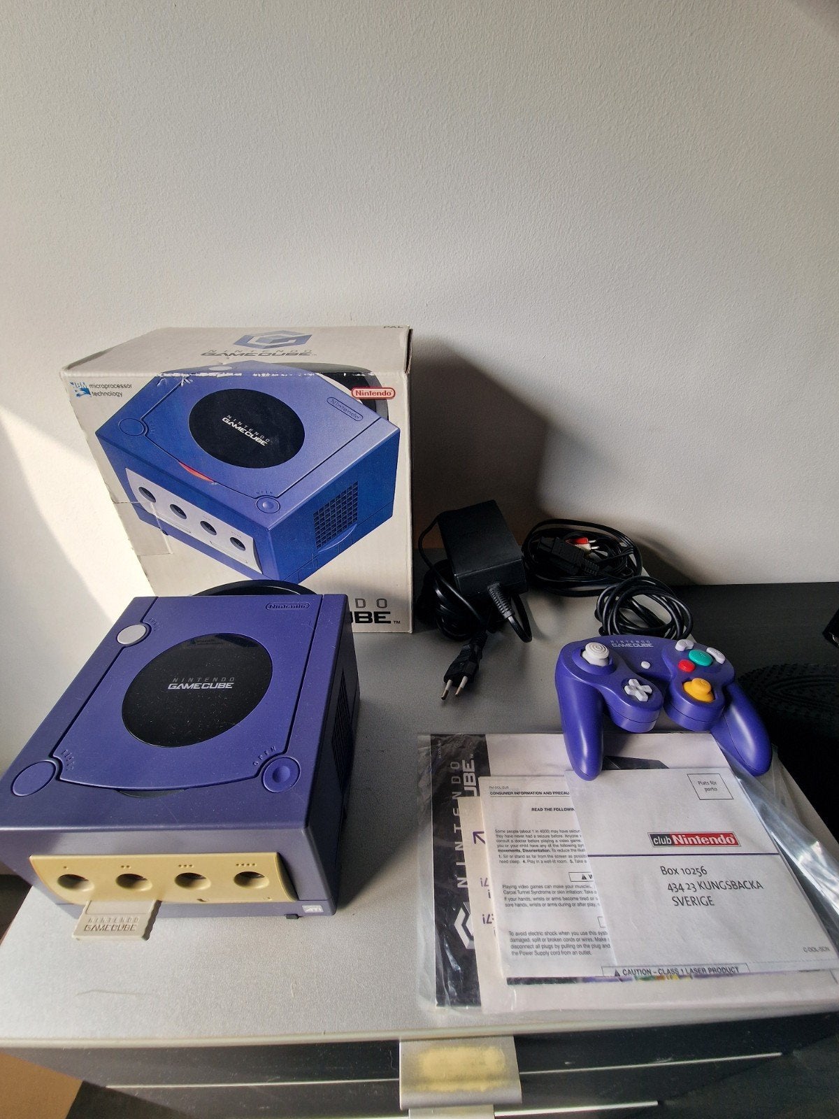 Gamecube paars compleet in doos., Spelcomputers en Games, Ophalen of Verzenden, Zo goed als nieuw, Met 1 controller