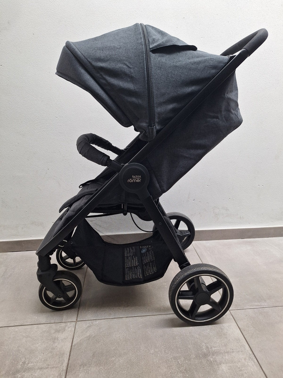 Britax Romer B-Agile kinderwagen - Compact en comfortabel, Kinderen en Baby's, Kinderwagens en Combinaties, Ophalen, Zo goed als nieuw