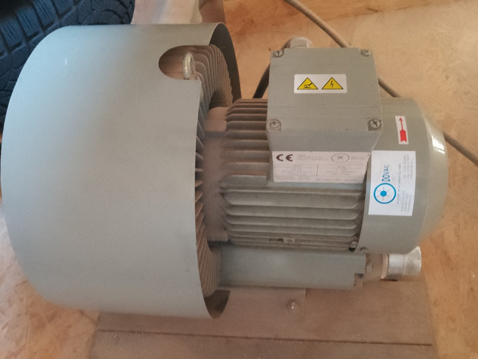 Industriële DOVAC vacuümpomp / Zijkanaalblower vacuumpomp, Ophalen, Elektromotor, 1800 rpm of meer