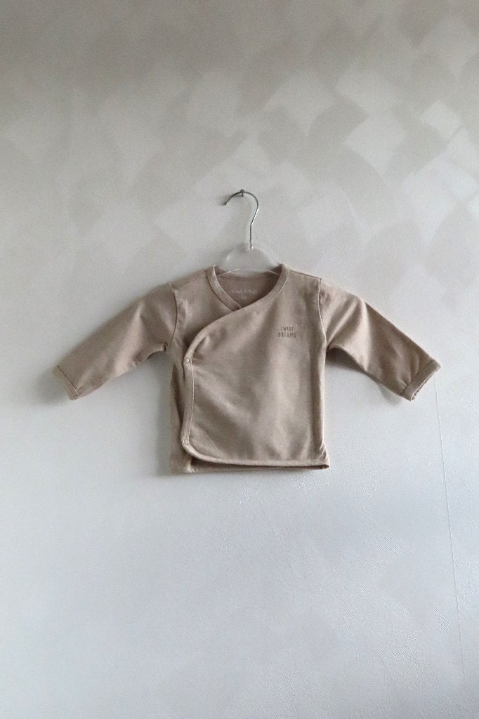 Shirtje met Overslag Lichtbruin Sweet & Soft mt 68 (4456), Kinderen en Baby's, Jongetje of Meisje, Ophalen of Verzenden, Zo goed als nieuw