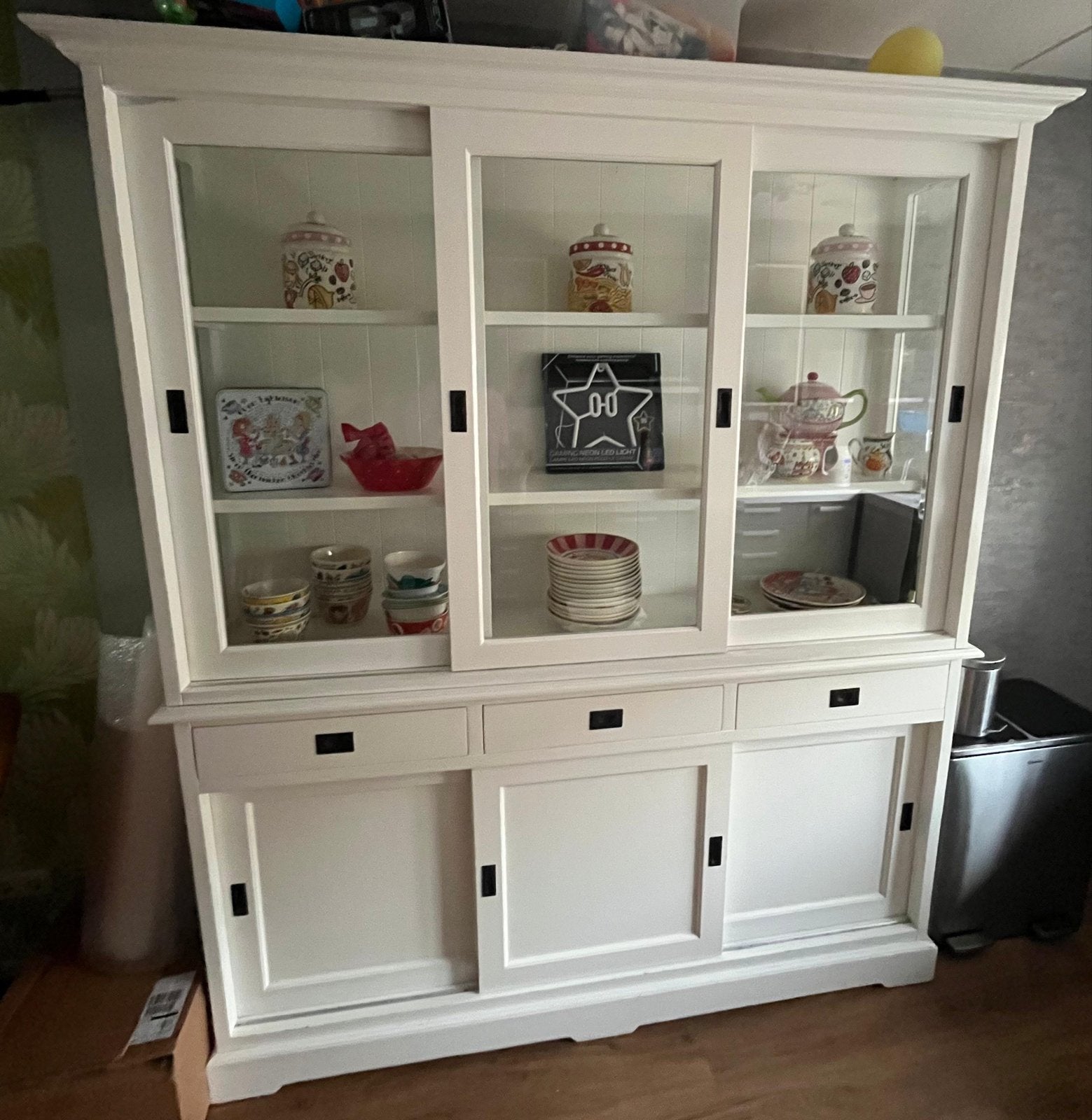 Mooie witte buffetkast/vitrinekast - 220x186x45 cm, Ophalen, Gebruikt, 150 tot 200 cm, 25 tot 50 cm