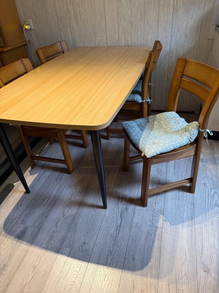 Houten eettafel zonder stoelen, Huis en Inrichting, Tafels | Eettafels, Ophalen, Gebruikt, 50 tot 100 cm, 150 tot 200 cm