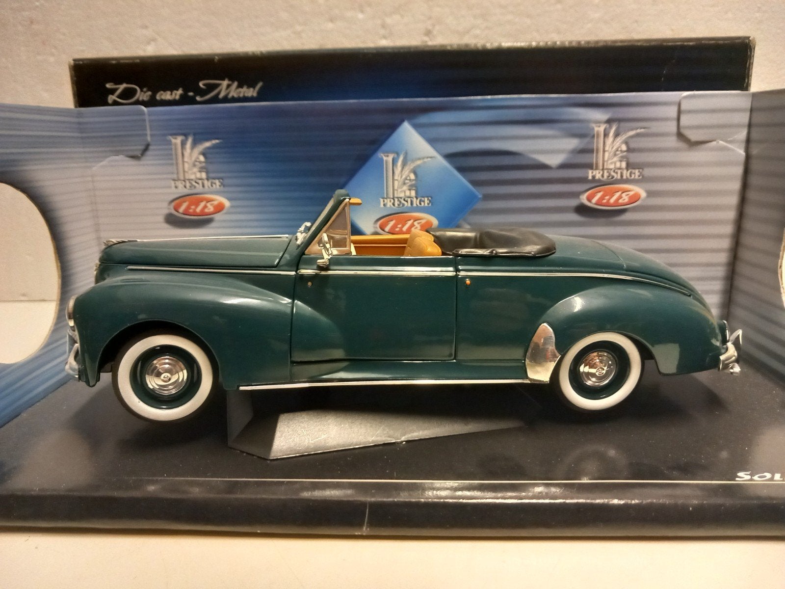 Peugeot 203 cabriolet donkergroen 1954 Solido metal 1:18 KRD, Ophalen of Verzenden, Zo goed als nieuw, Auto, Solido