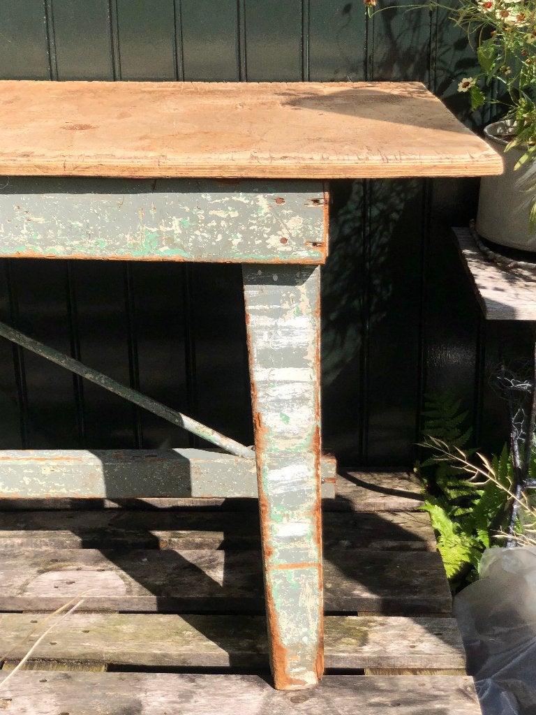 Foto 5 van Vintage tafel / werkbank