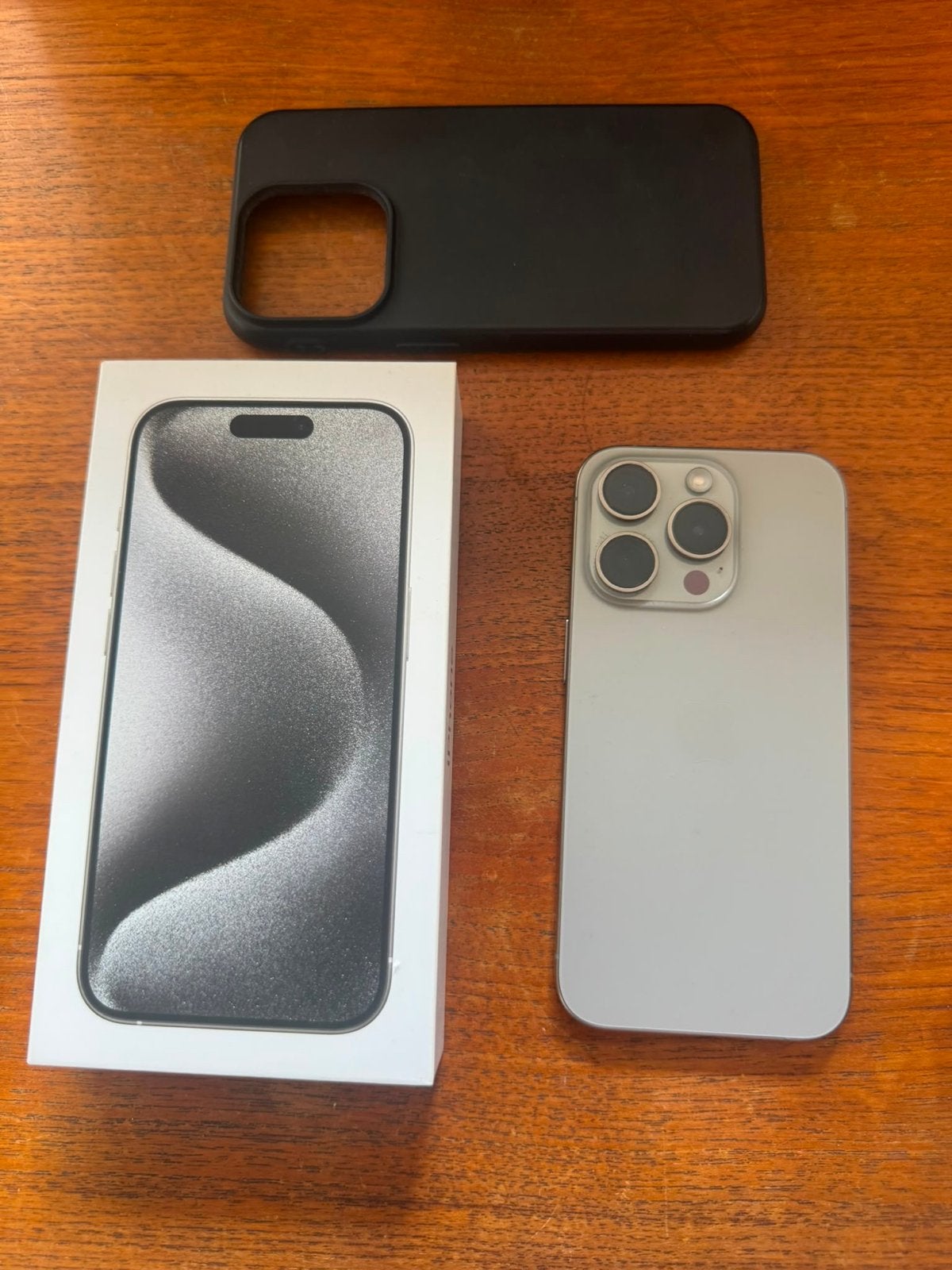 iPhone 15 Pro 256GB naturel titanium - 86%, Telecommunicatie, Mobiele telefoons | Apple iPhone, 86 %, Zo goed als nieuw, Zonder simlock