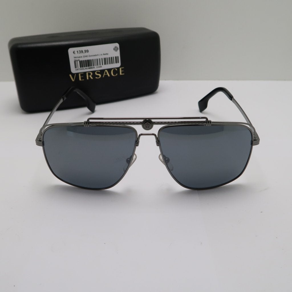 Versace 2242 Zonnebril | in Nette Staat, Versace, Zo goed als nieuw, Support@versace.com, Via GesÃ¹ 12
20121 Milan
Italy