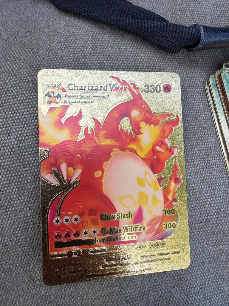 Pokémon Charizard VMAX Gouden Kaart - Zo Goed als Nieuw, Ophalen of Verzenden, Zo goed als nieuw, Losse kaart, Foil