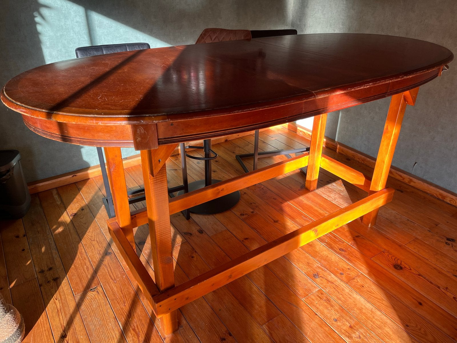 Stamtafel statafel - Houten bartafel, Ophalen, Gebruikt