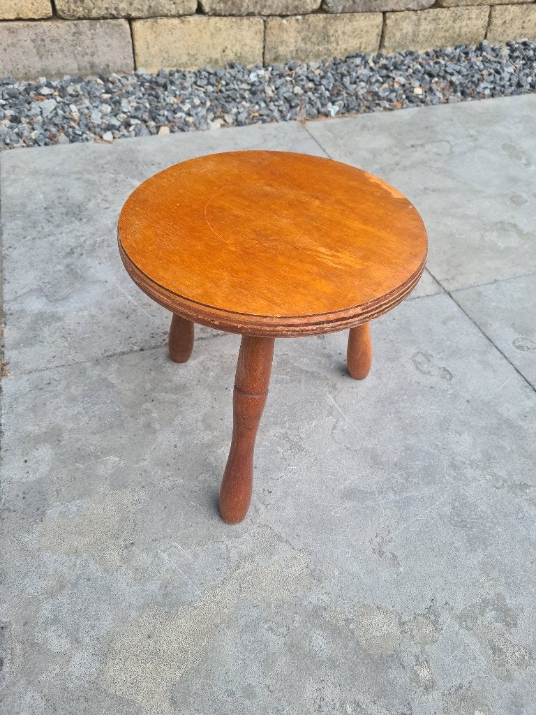 Mooi houten krukje voor bijv. plant, snuisterijen of anders, Ophalen of Verzenden, Gebruikt, Hout