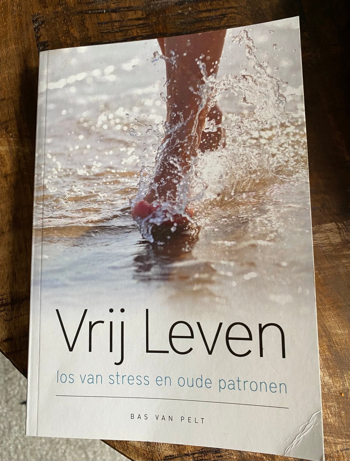 Boek Vrij Leven los van stress en oude patronen, Ophalen of Verzenden, Zo goed als nieuw