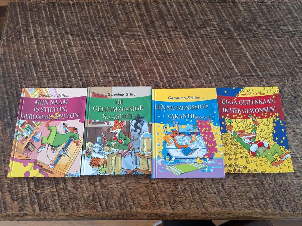 Geronimo Stilton boeken - Set van 4, Boeken, Ophalen of Verzenden, Gelezen, Geronimo Stilton, Fictie algemeen
