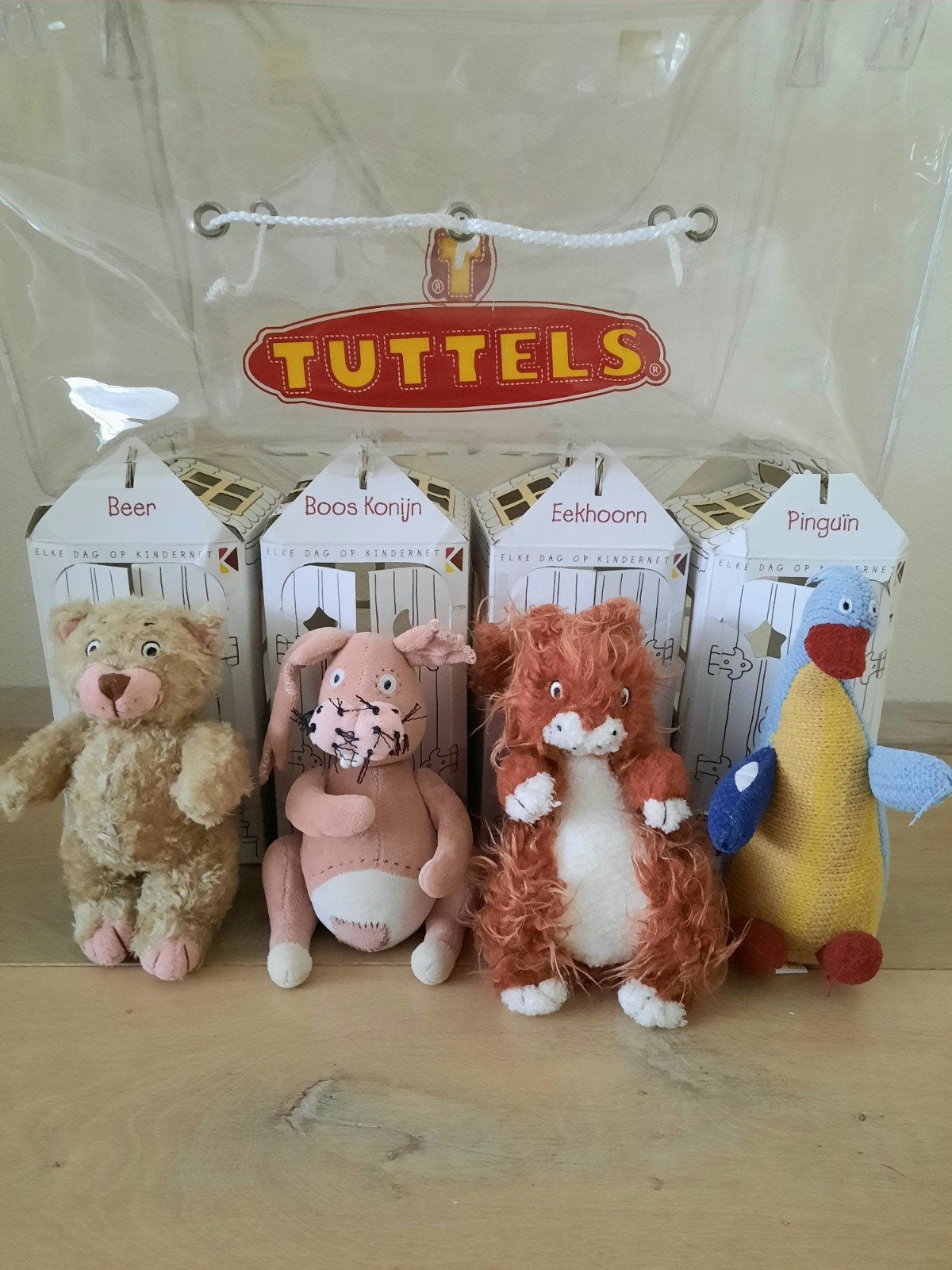 Tuttels knuffels van Kindernet met huisjes en draagtas, Met doos, Overige merken, Overige karakters, Beer
