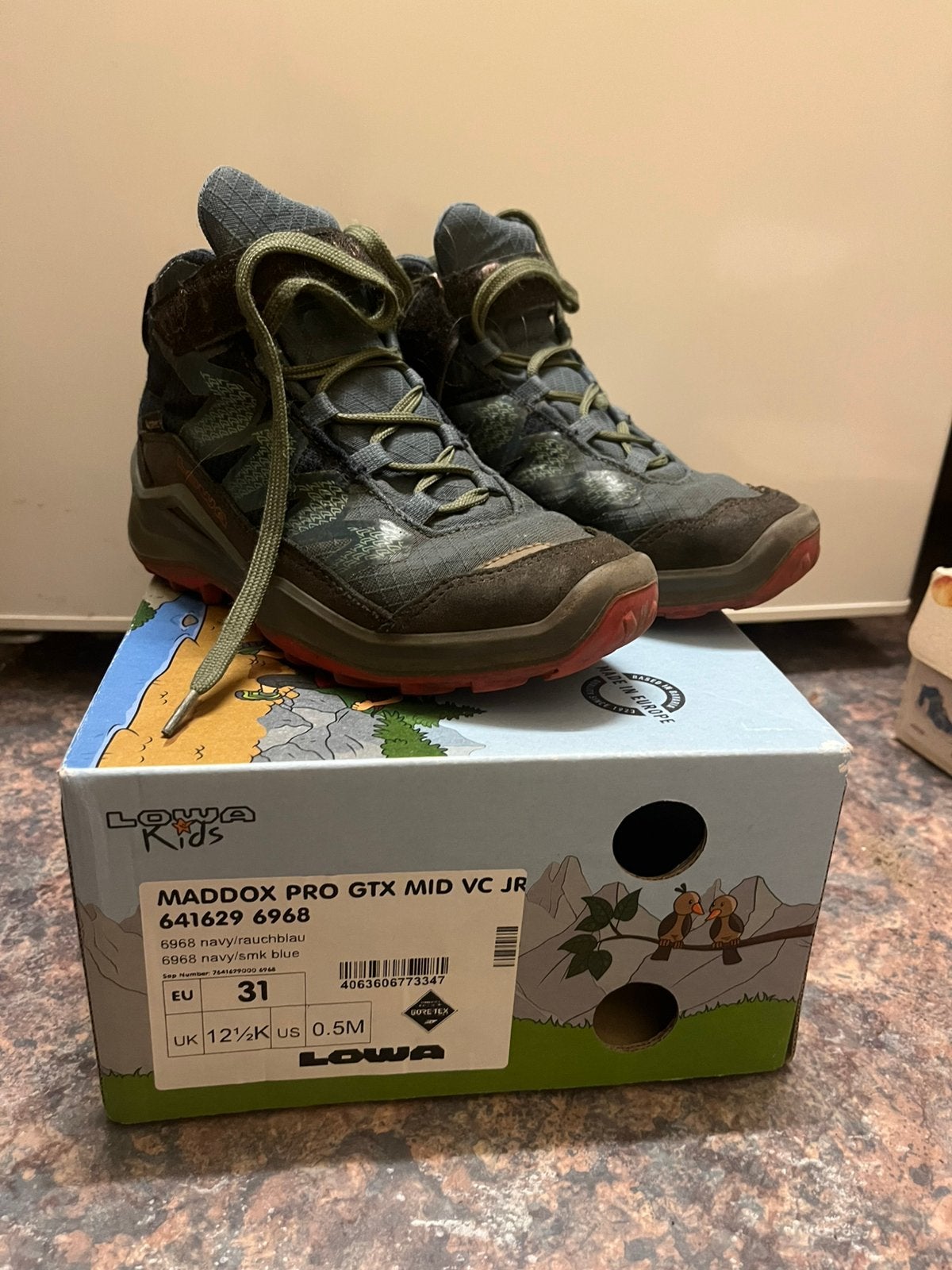 Lowa maat 31 maddox pro gtx mid, Ophalen of Verzenden, Nieuw, Meisje, Schoenen