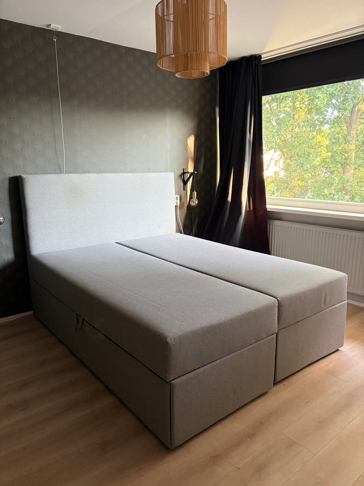 Lichtgrijze JYSK Boxspring 160x200 met opbergruimte, Ophalen, Gebruikt, Tweepersoons, 200 cm