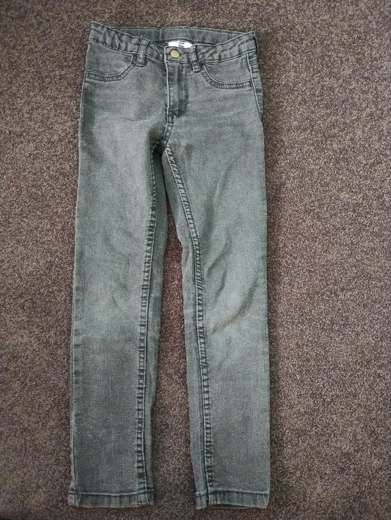 Leuke stretch slim fit broekje maat 122, Kinderen en Baby's, Kinderkleding | Maat 122, Jongen of Meisje, Zo goed als nieuw, Onbekend