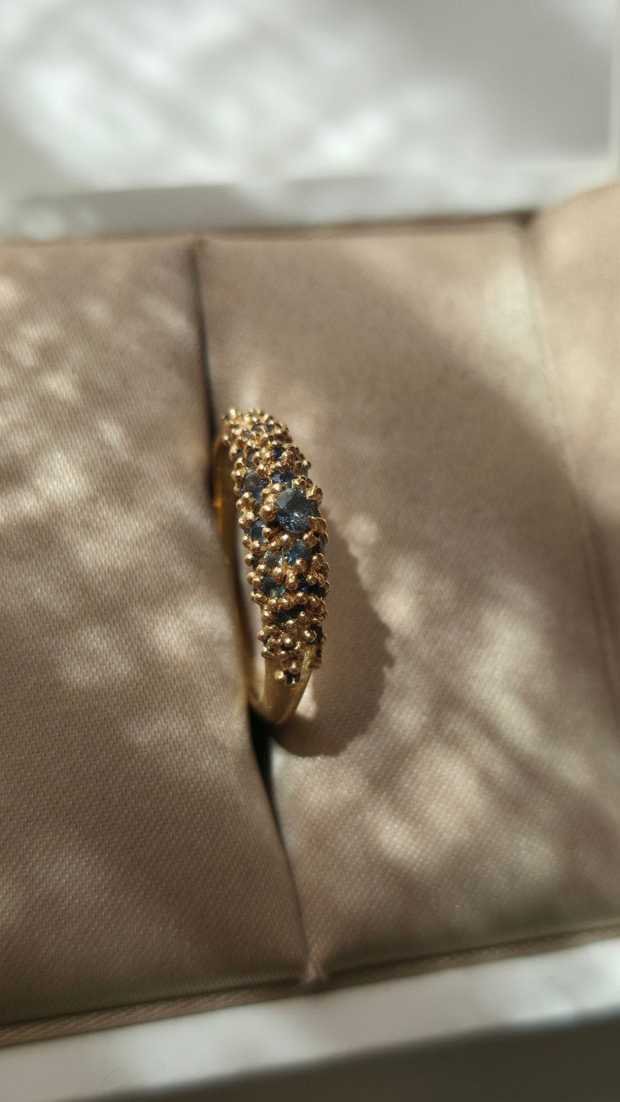 Laura Fleming Moss Signet Ring - 14k Goud & Saffieren, Sieraden, Tassen en Uiterlijk, Ringen, Ophalen, Met edelsteen, Dame, Goud
