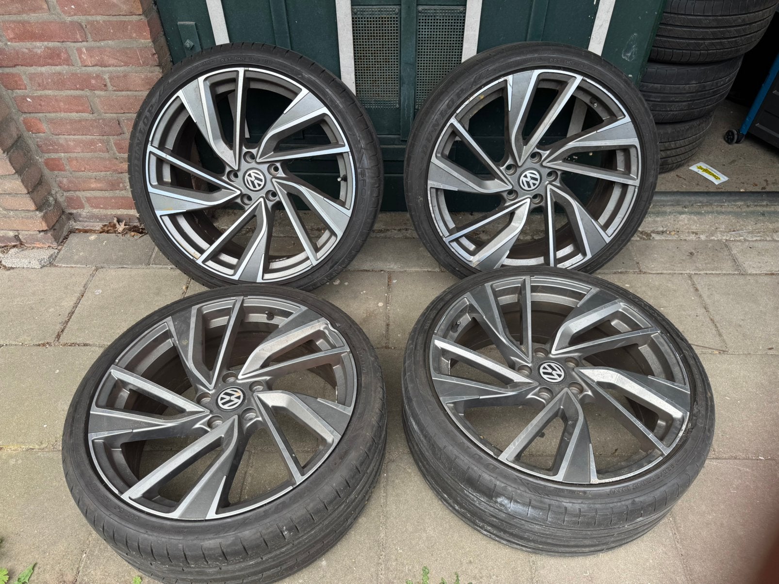 Adelaide look  Velgen 235 35 19 5x112  Golf Audi A3 Caddy, Auto-onderdelen, Banden en Velgen, 19 inch, Total car expert, Banden en Velgen
