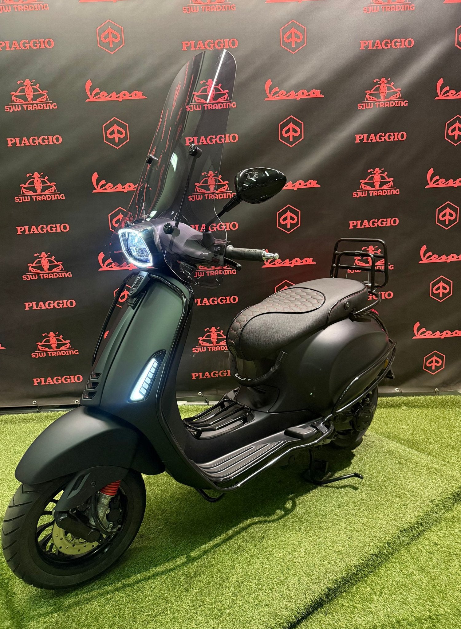 Vespa Sprint 2024 Brom! Mat Zwart / RS Zadel / Garantie!, -, Maximaal 45 km/u, -, Ophalen of Verzenden