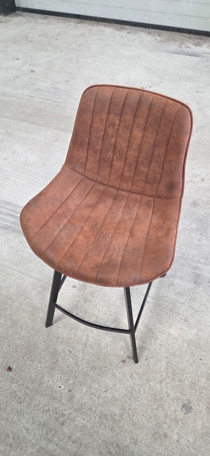 Set van 2 barkrukken in cognac met metalen onderstel, Ophalen, Zo goed als nieuw, Bruin, Twee