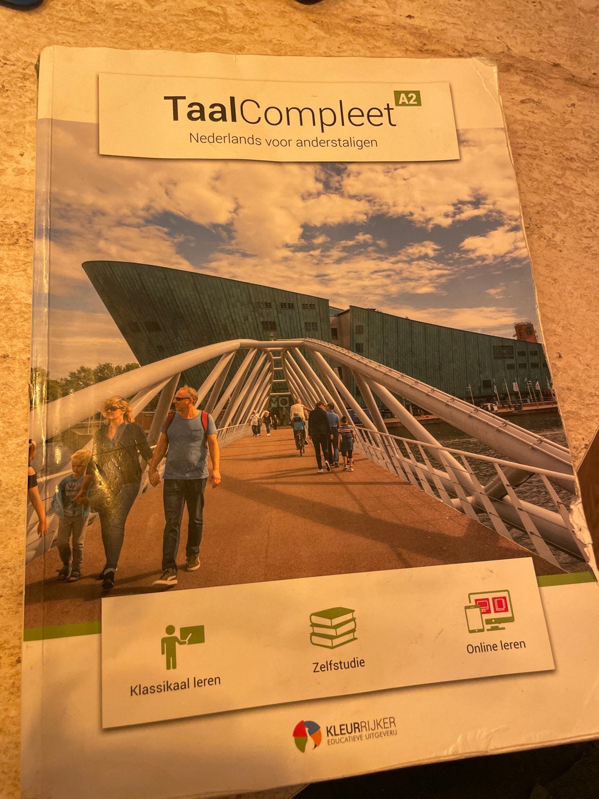 TaaalCompleet A2: Nederlands voor anderstaligen, Boeken, Ophalen of Verzenden, Zo goed als nieuw, Non-fictie