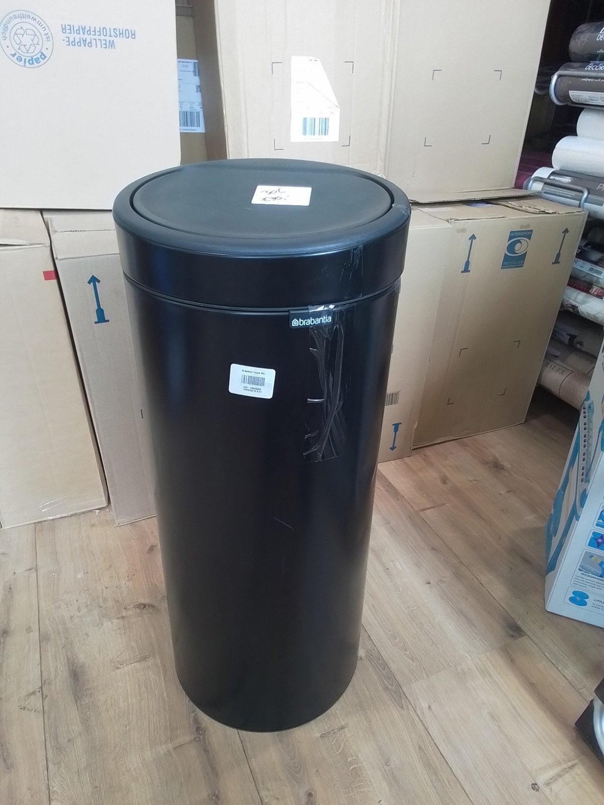 Brabantia prullenbak - beschadigde zijkant, Gebruikt, 40 liter of meer, Brabantia, De Run 4206, 5503 LL Veldhoven, Nederland