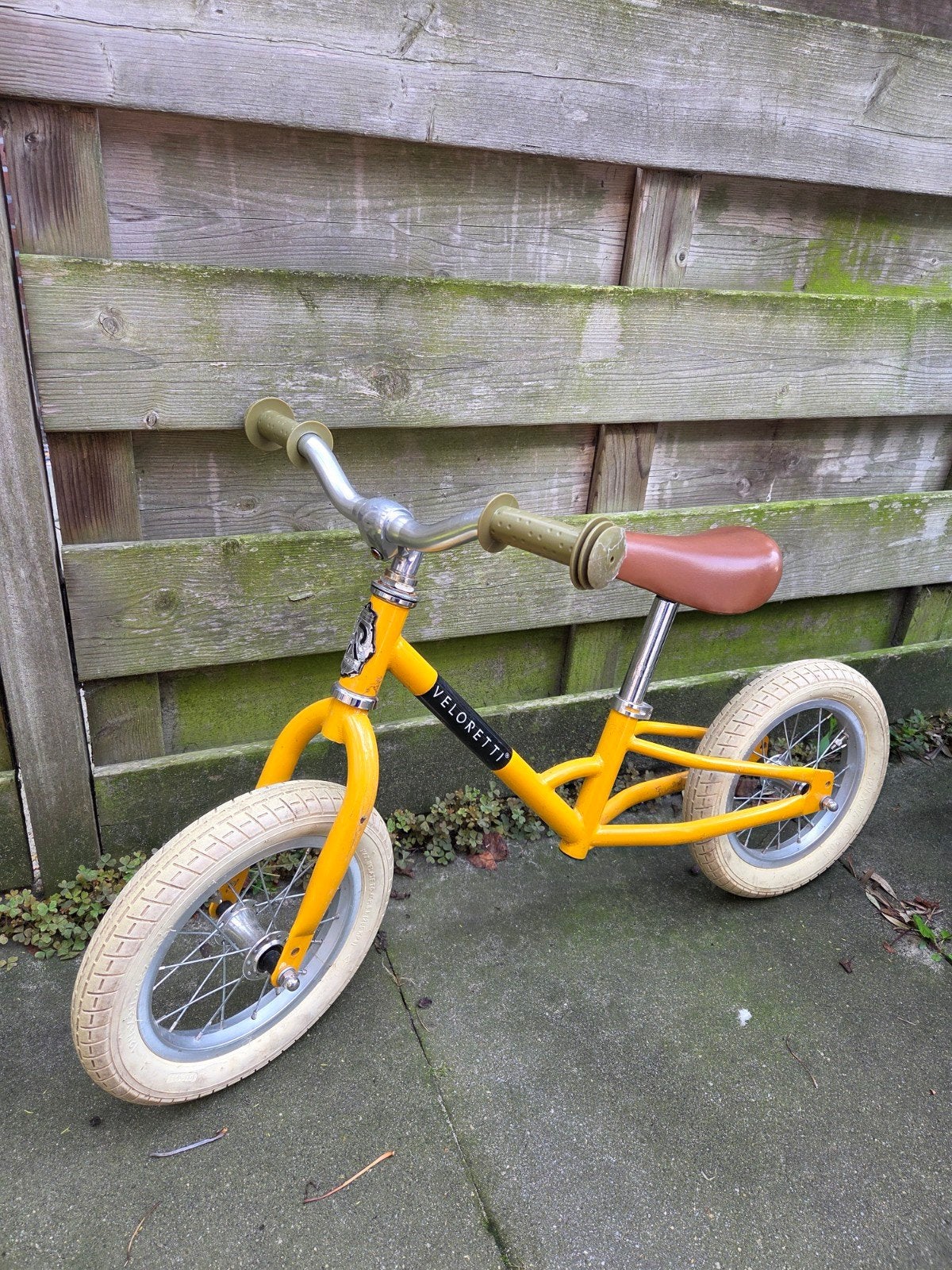 Veloretti loopfiets geel, Ophalen, Zijwieltjes, Veloretti, Minder dan 16 inch