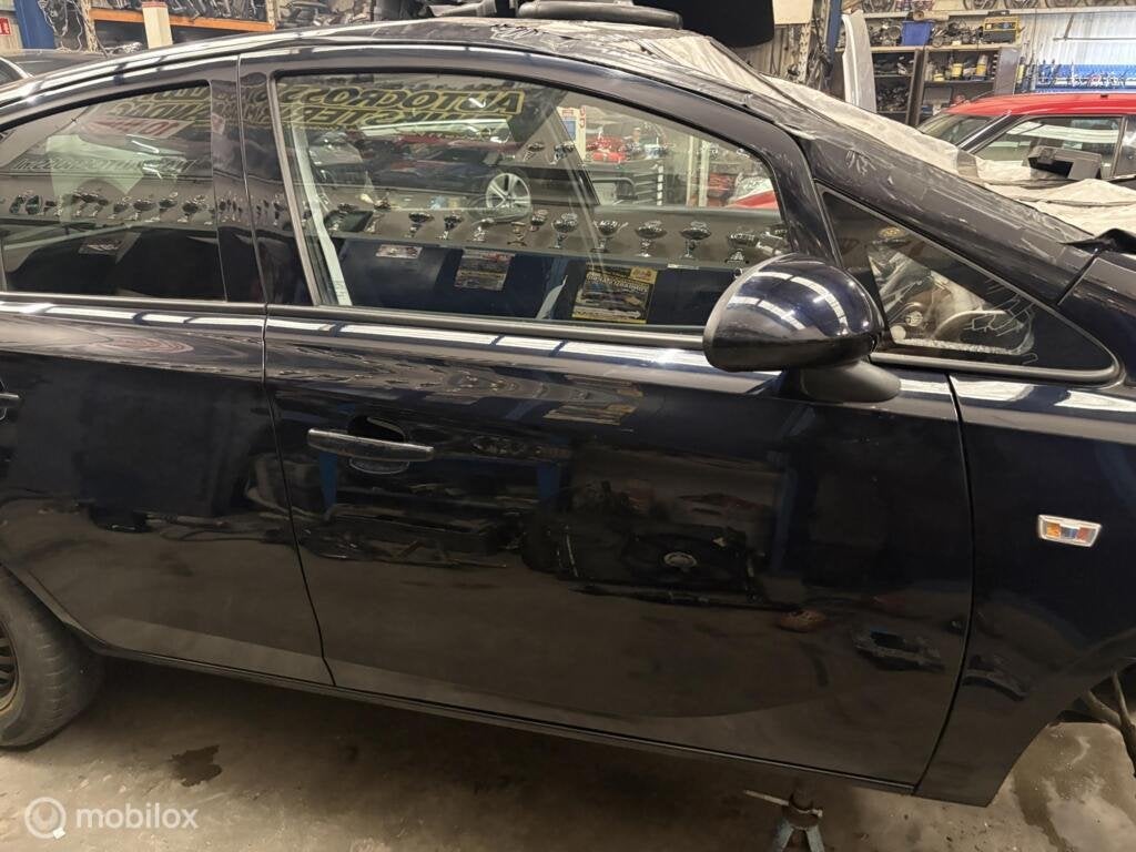 Voordeur rechts  Opel Corsa E 1.3 CDTI  ('15-'19), Auto-onderdelen, Gebruikt, Deur, Opel Automobile GMBH, Opel.klantenservice.nl@opel.com