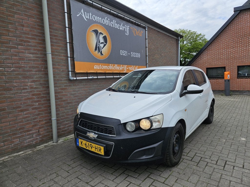 Chevrolet Aveo 1.4 LTZ (bj 2013), Euro 5, Gebruikt, 4 cilinders, Bedrijf
