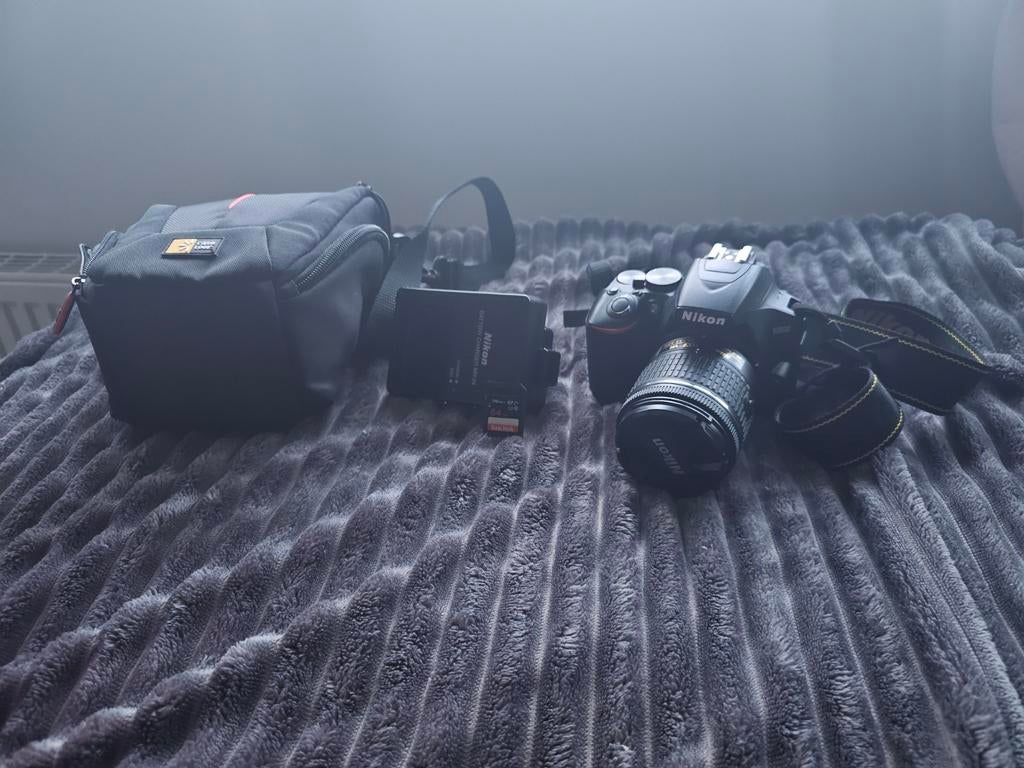 Nikon D3500 spiegelreflexcamera met tas, oplader en 64GB SD, Spiegelreflex, Nieuw, Ophalen of Verzenden, 4 t/m 7 keer