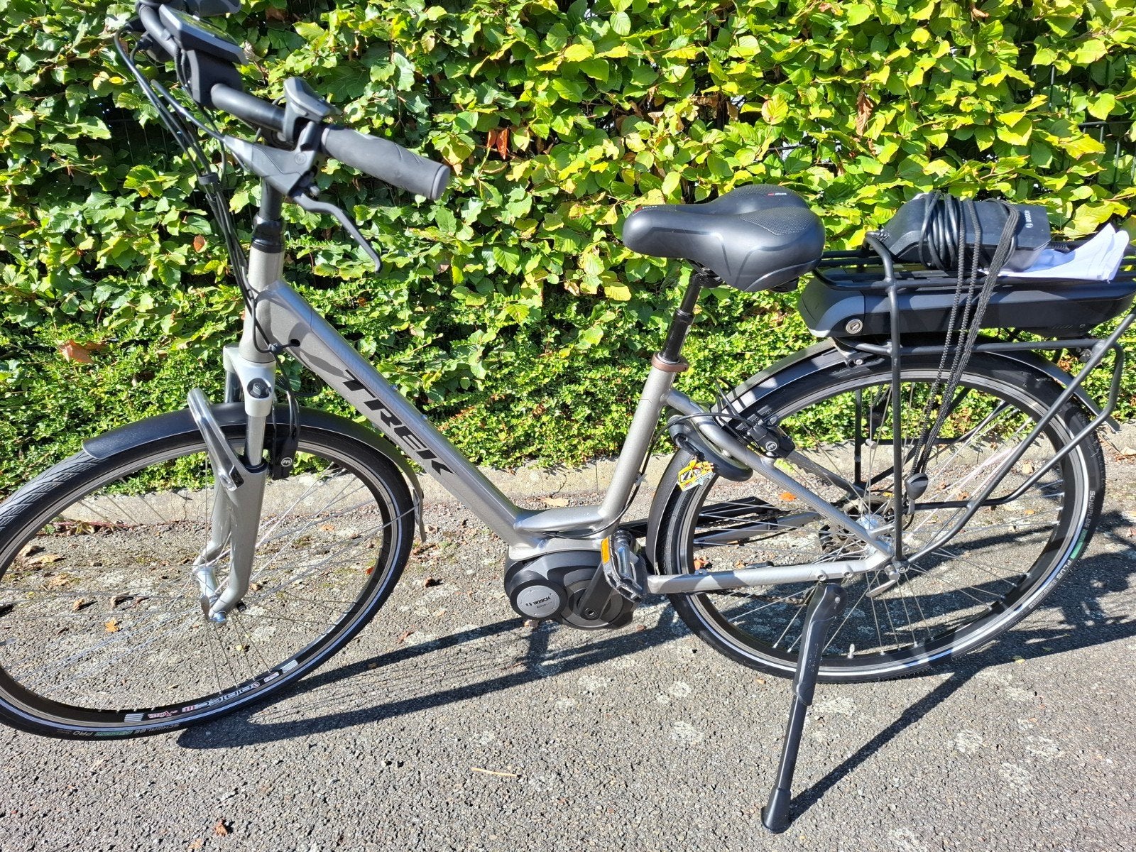 ​Mooie Trek Elektrische Damesfiets / E-bike (Frame 55 cm) –, Ophalen of Verzenden, Zo goed als nieuw, Overige merken