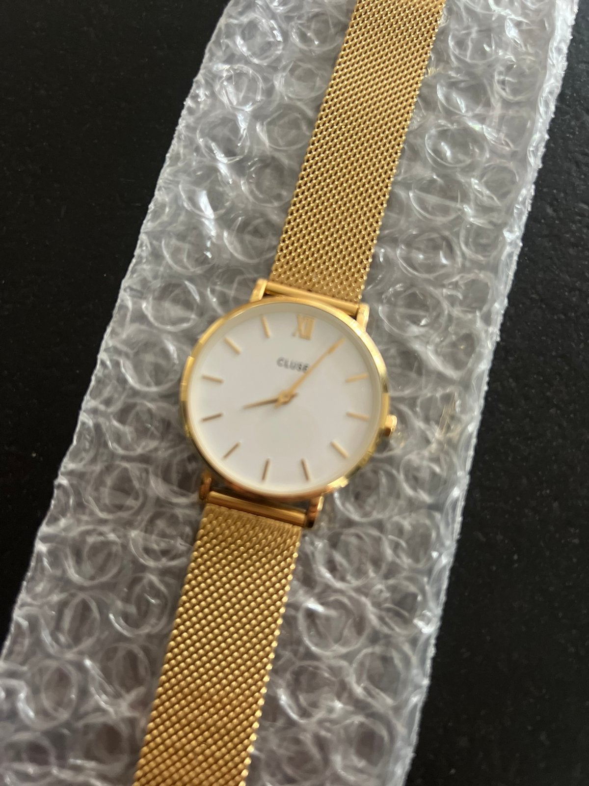 CLUSE - Minuit horloge goudkleurig stainless steel mesh band, Sieraden, Tassen en Uiterlijk, Overige merken, Staal, Polshorloge