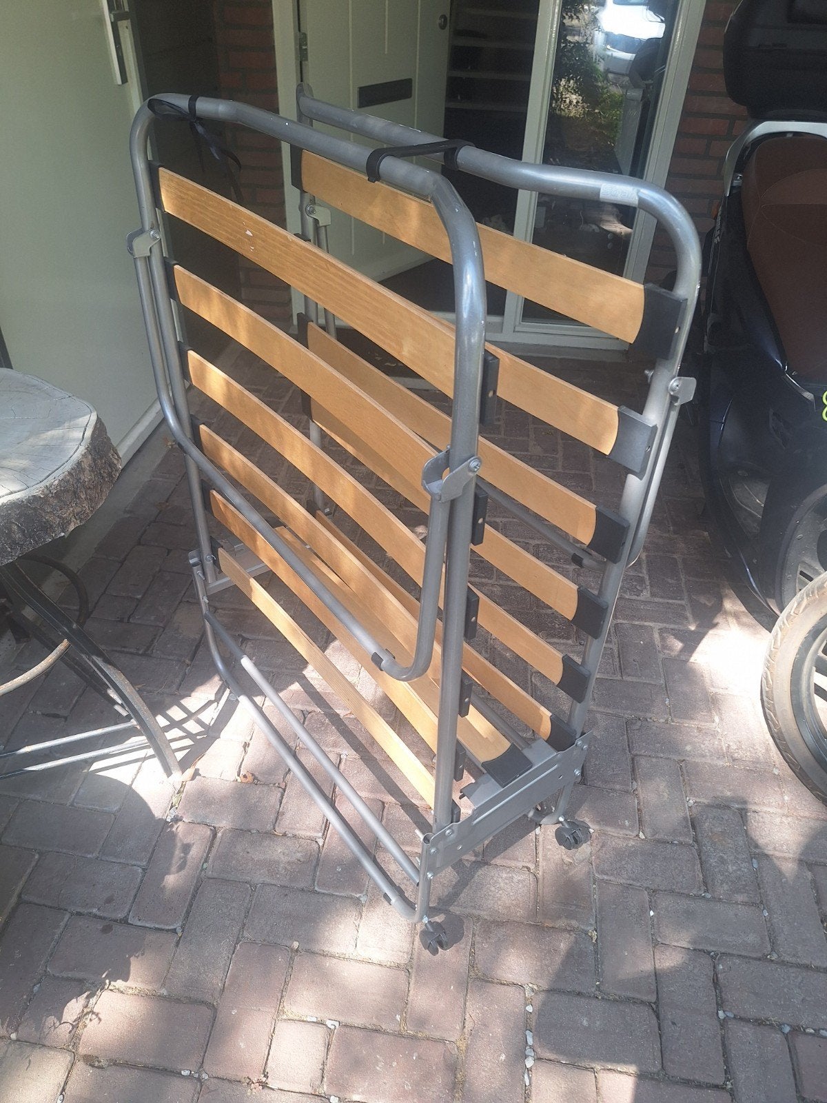 Opvouwbaar logeerbed met lattenbodem, Ophalen, Gebruikt, Eenpersoons, 80 cm