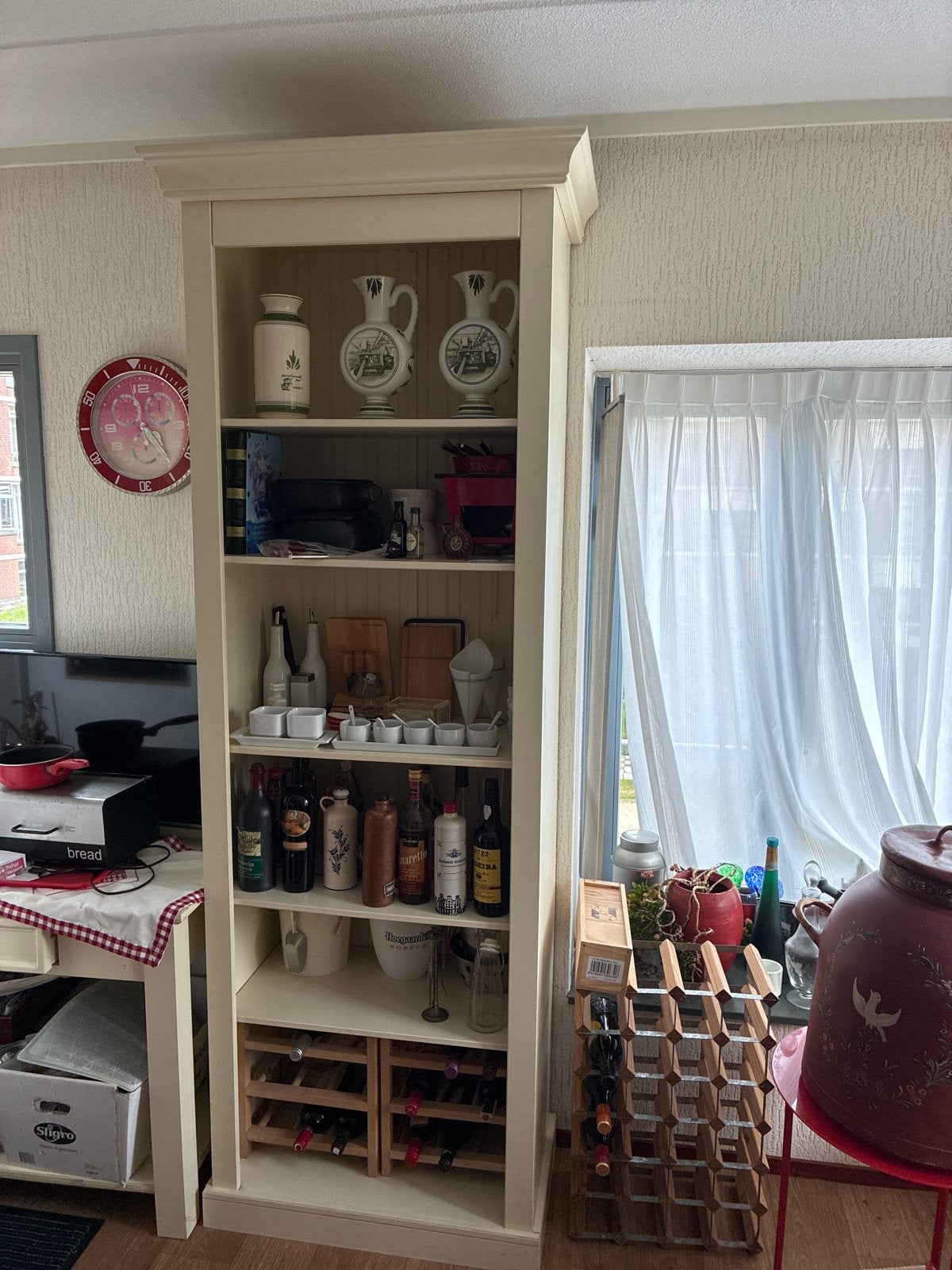 Hoge Crèmekleurige Boekenkast/Opbergkast met Planken, Ophalen, Met plank(en), Gebruikt, 200 cm of meer