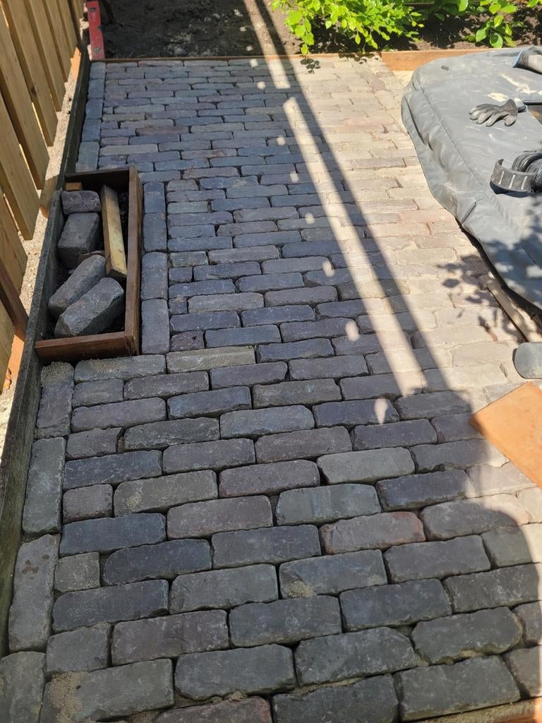 Partijtje dikformaat klinkers over, Ophalen, Beton, 5 tot 10 m², Klinkers