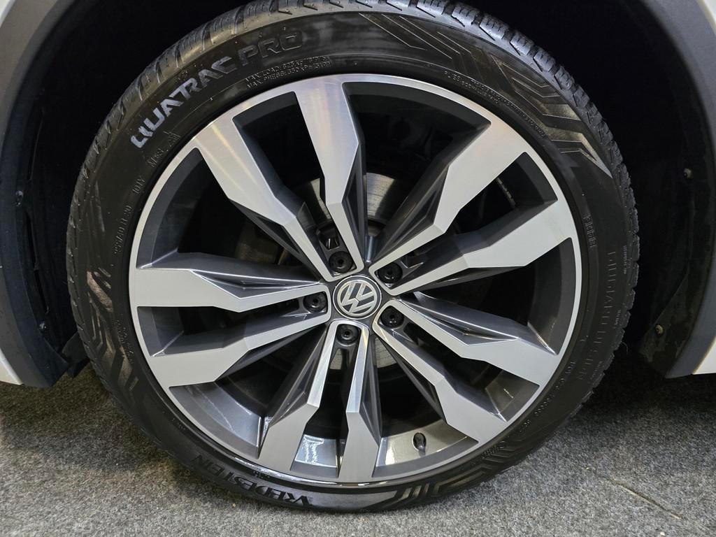 Volkswagen Tiguan 1.5 TSI ACT Highline Business R Pano VCP L, Auto's, Volkswagen, 15 km/l, 4 cilinders, 150 pk, Wit