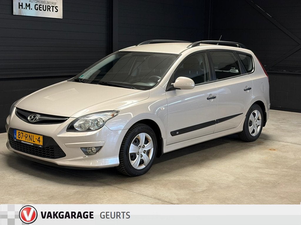 Hyundai i30 CW 1.6 Automaat | Dealer onderhouden | NAP | Tre, Euro 5, Stof, Gebruikt, 4 cilinders