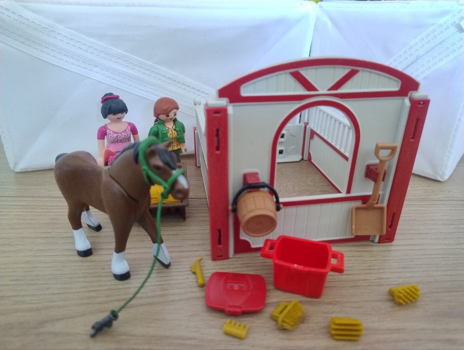 Playmobil 5108 - Shire met paardenbox, Ophalen, Zo goed als nieuw