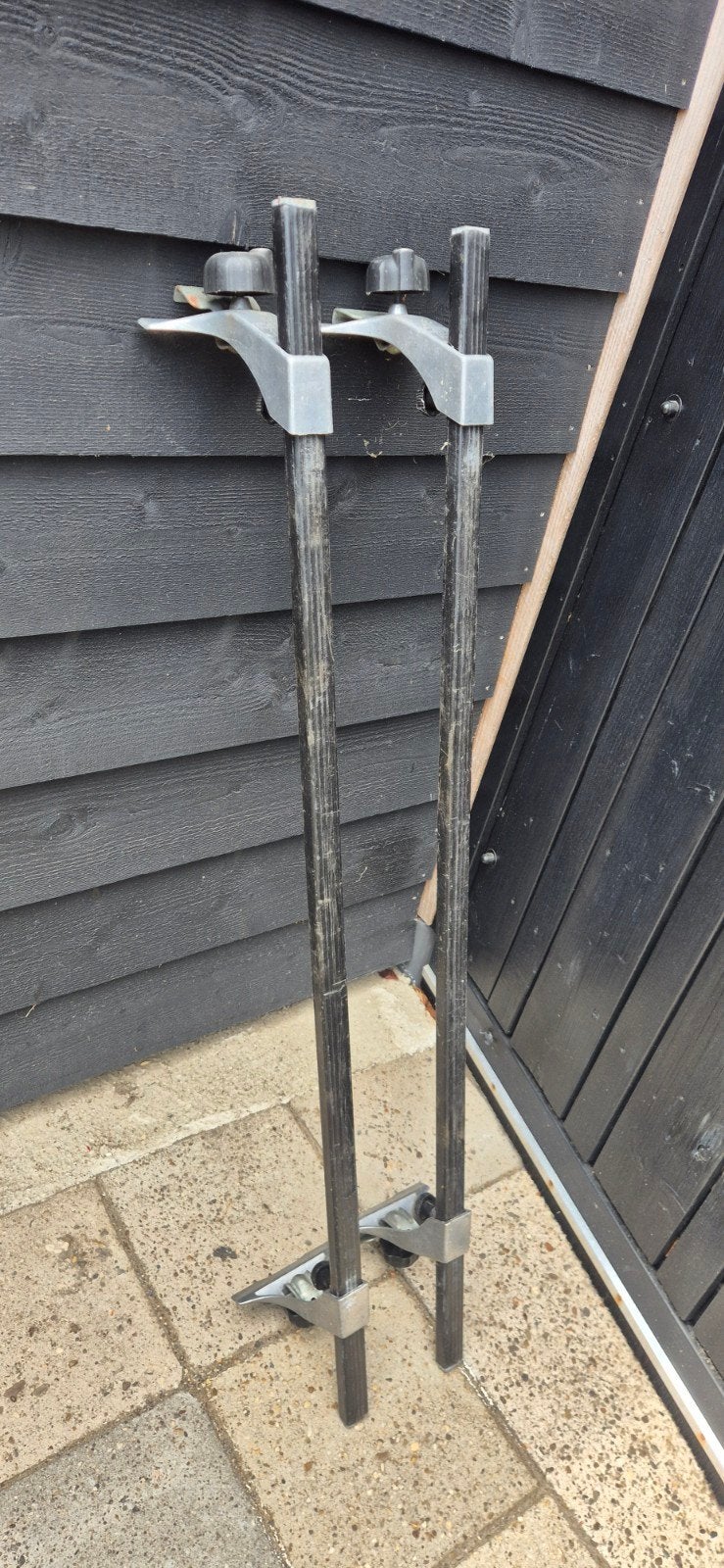 ​Te koop: originele Thule dakdragers Golf 2 en polo

.

Gesc, Auto diversen, Dakdragers, Ophalen