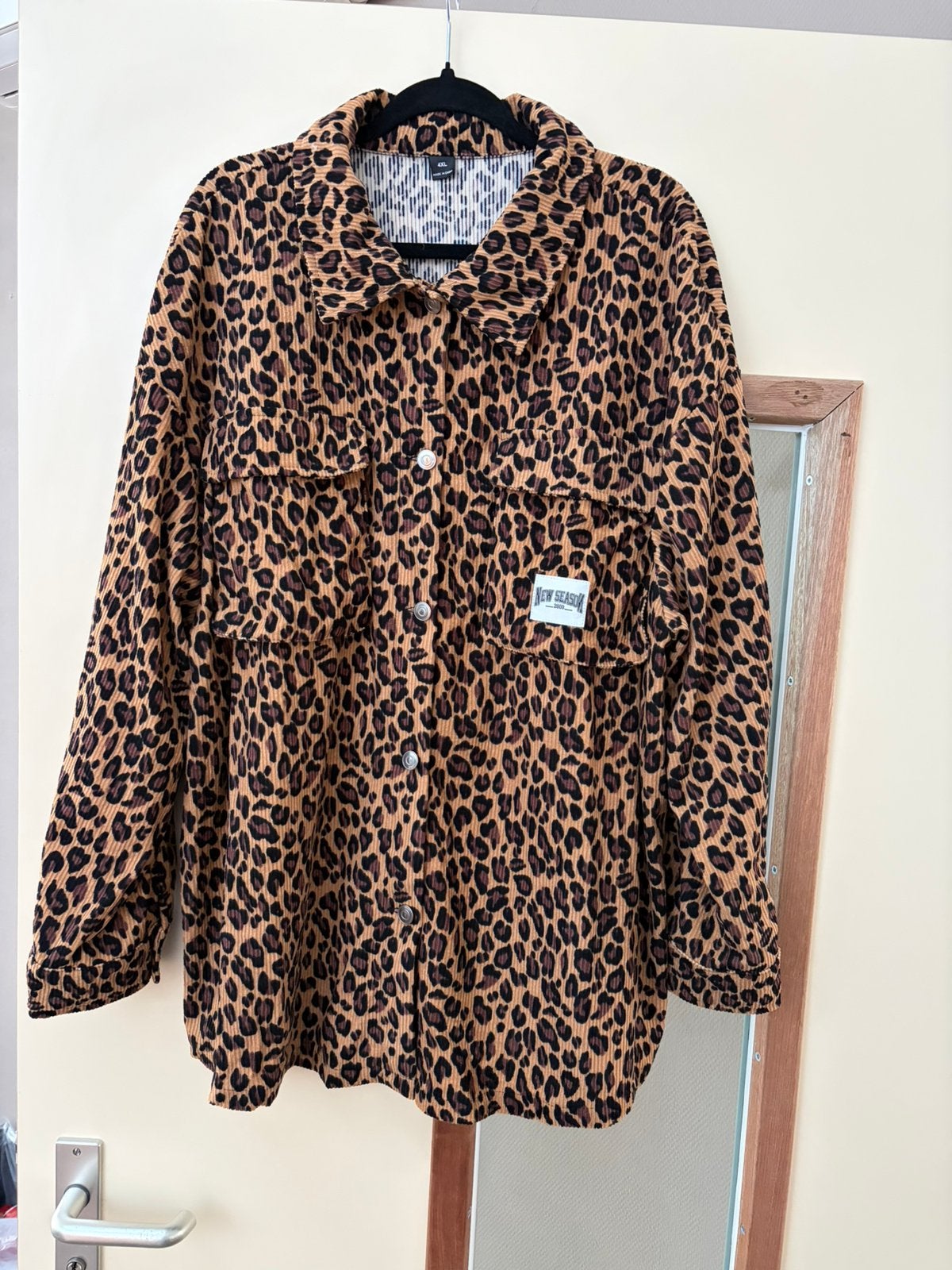 Plus size panter/tijger jasje NIEUW, Kleding | Dames, Grote Maten, Ophalen, Nieuw, Bruin, Jasje of Colbert