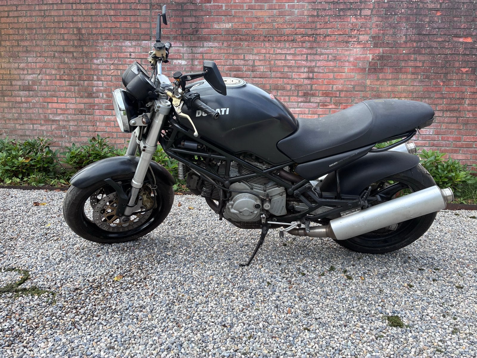 Ducati M900 I.E. - Échte motor, die aandacht behoeft, Motoren, 2 cilinders, Sportuitlaat, Motorrijbewijs A, Gebruikt