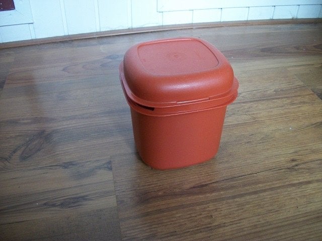 Tupperware IJsemmertje / Afvalbakje, Huis en Inrichting, Keuken | Tupperware, Ophalen of Verzenden, Gebruikt, Oranje, Overige typen