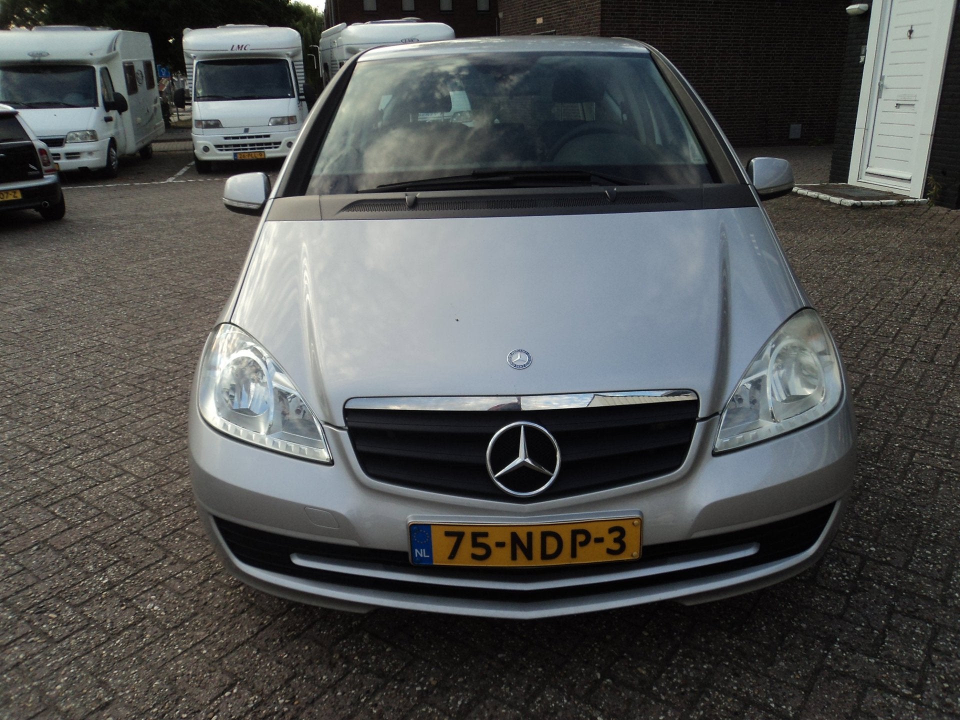 Mercedes-Benz A-klasse 160 BlueEFFICIENCY Business Class, Voorwielaandrijving, Euro 5, Stof, Zwart