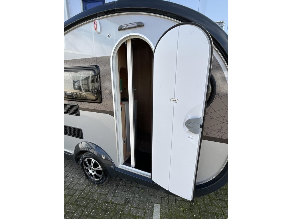 T@B Metropolis 400 UNIEK-GRATIS MOVER, Caravans en Kamperen, Caravans, Standaardzit, Bedrijf, 4 tot 5 meter, T@b