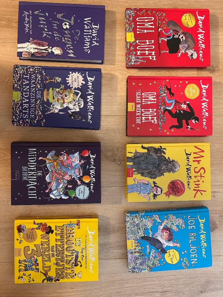 Dogman - De waanzinnige boomhut - David Walliams, Ophalen of Verzenden, Zo goed als nieuw, Jeff Kinney, Fictie algemeen