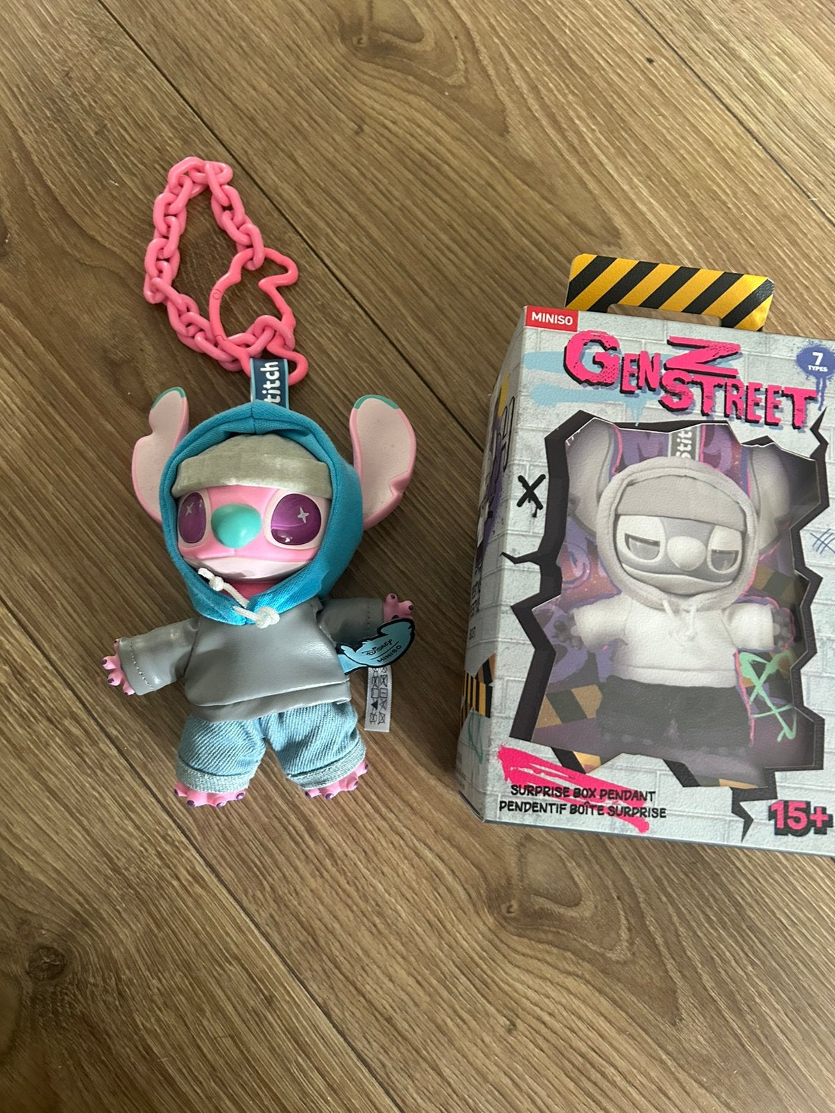 GenZstreet Stich, Ophalen of Verzenden, Zo goed als nieuw