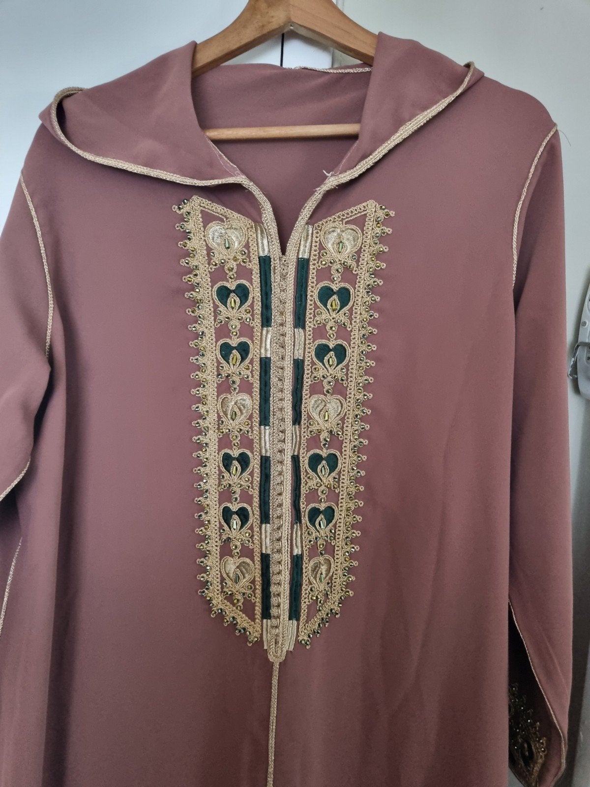 Mooie Marokkaanse Kaftan met Borduurwerk, Kleding | Dames, Maat 38/40 (M), Bruin, Ophalen of Verzenden, Onder de knie