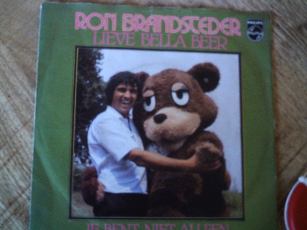 Ron Brandsteder - Lieve Bella Beer / Je Bent Niet Alleen 31a, 7 inch, Ophalen of Verzenden, Zo goed als nieuw, Beschermende buitenhoes